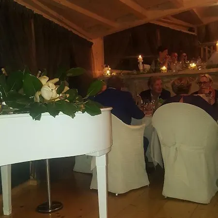 Platani Resort 2*